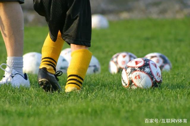 米切尔表现平平，骑士季前赛战胜魔术